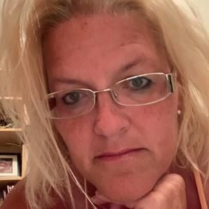 Meet your Posher, Neva